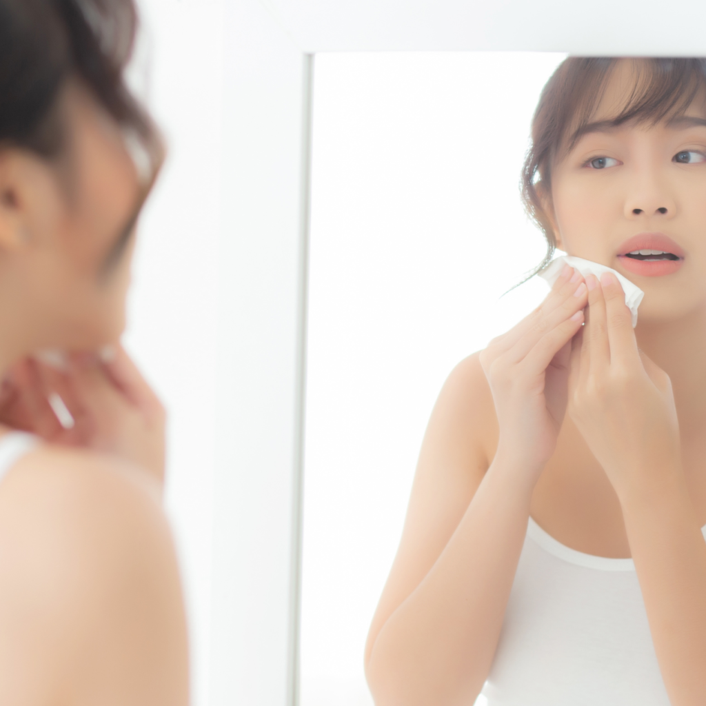 How to Choose the Right Anti-Aging Wipes for Your Skin Type